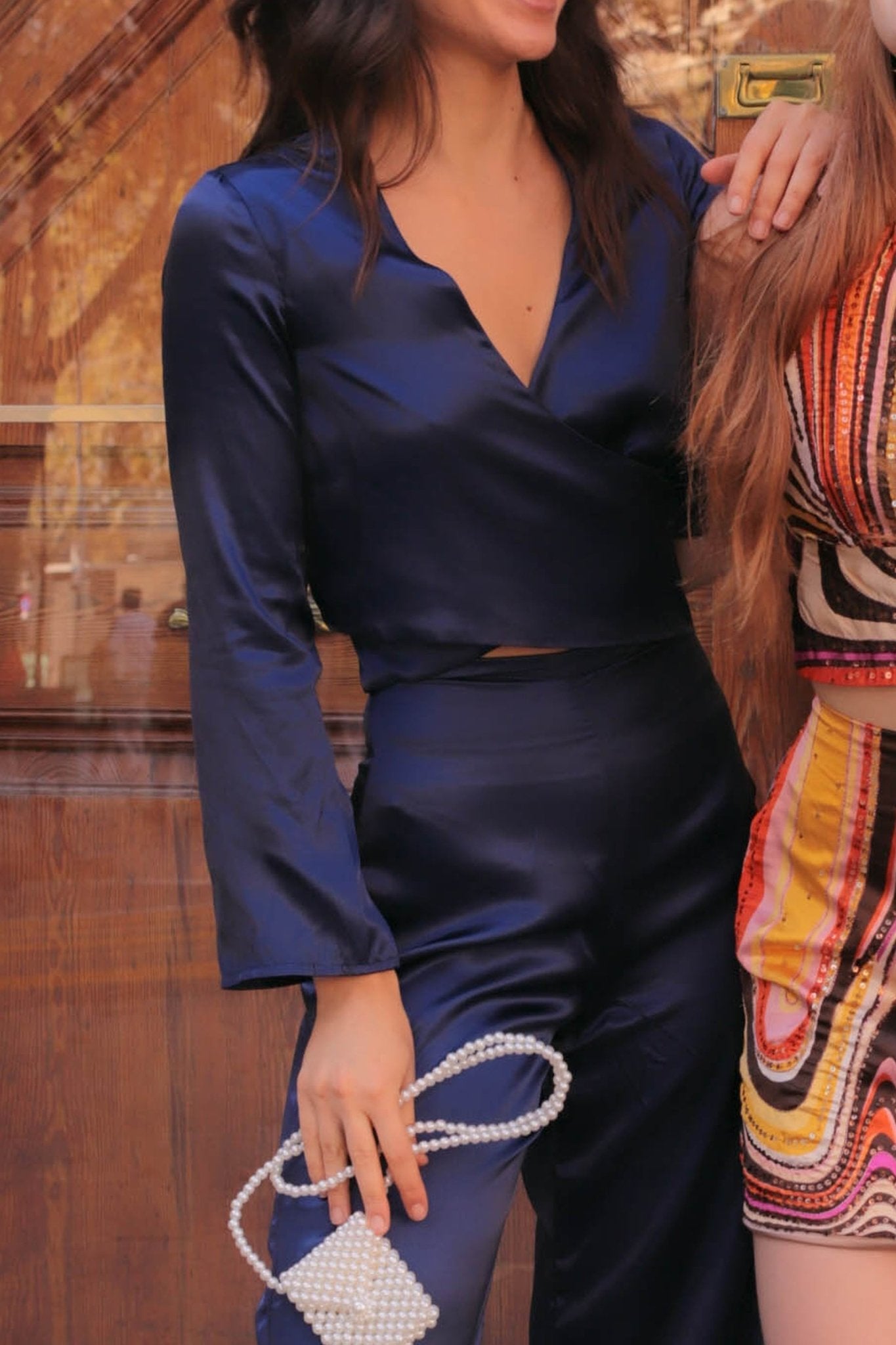 blusa satén azul navy