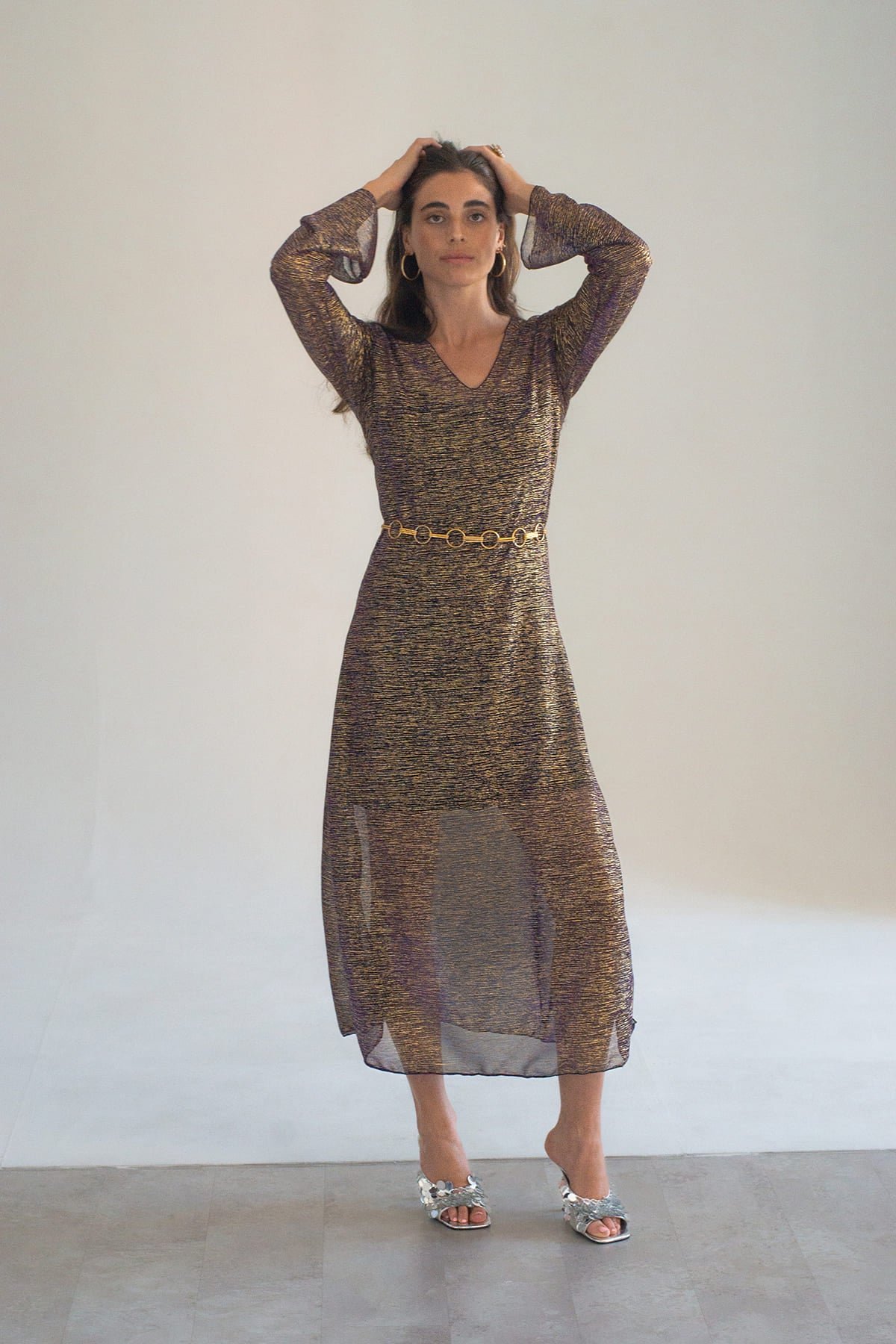 túnica con estampado dorado