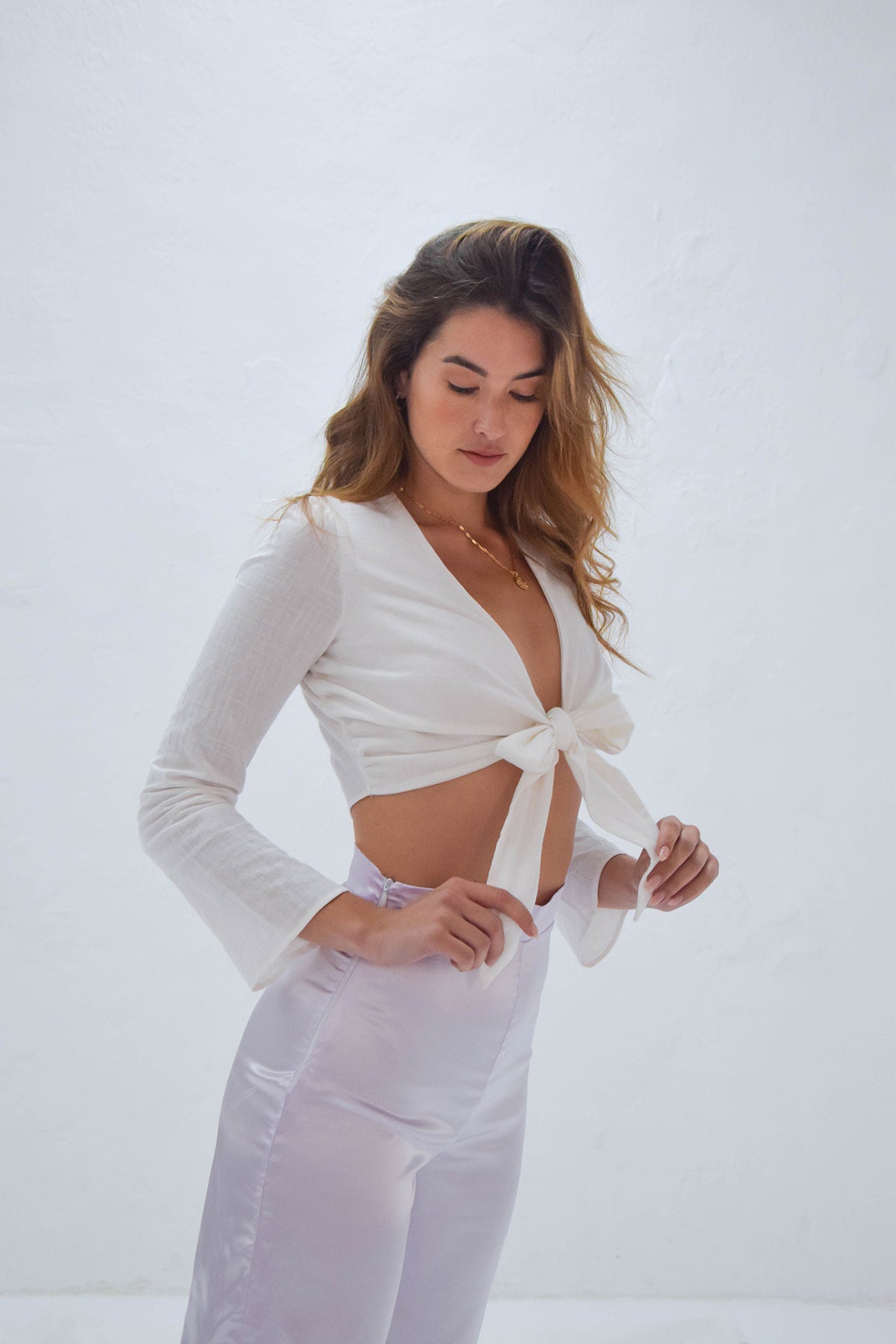 Blusa blanca de algodón crop top